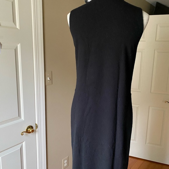 NWT Saks Fifth Avenue 100% Cashmere Sleeveless Mock-neck Sweater High-Low Size S - Picture 4 of 11